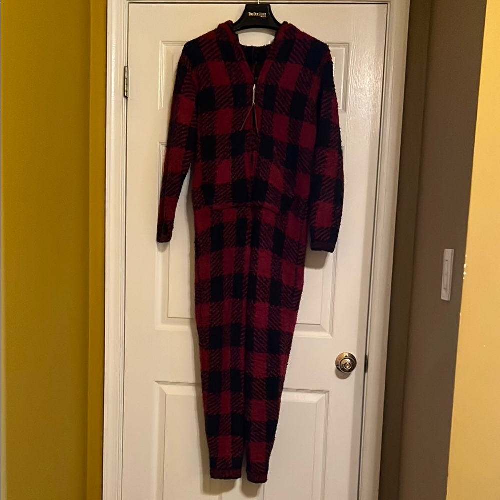 Red and Black Plaid Onesie Skims NWT Hood and Pocket Cozy
